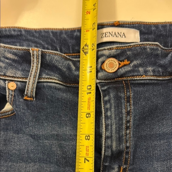 Zenana Outfitters Blue Cropped Ankle Jeans with Frayed Hem #586 - Picture 7 of 9